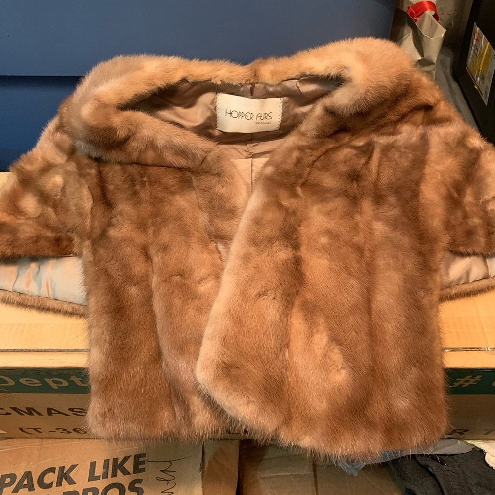 Beautiful Vintage Hopper Mink Shawl in EXCELLENT condition (used)